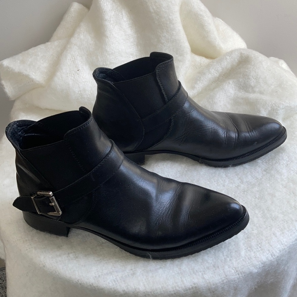 Stelle Monelle Black Leather Booties